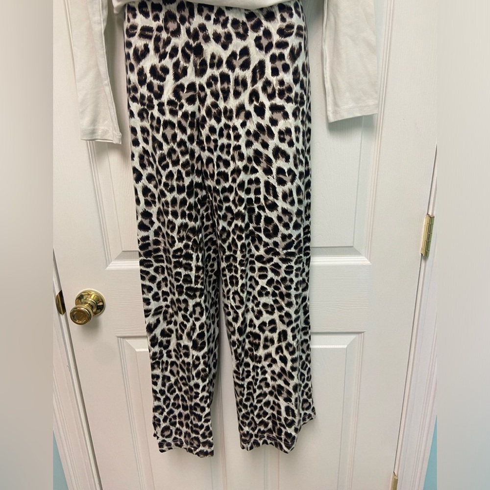 Euc. Leopard 🐆 print lounge pants